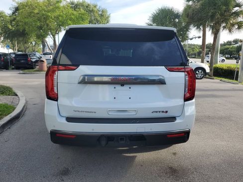 Certified 2021 GMC Yukon AT4 w/ AT4 Premium Plus Package AWD/4WD image 4