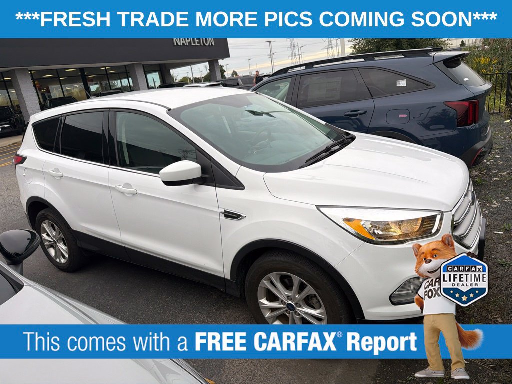 Used 2017 Ford Escape SE FWD image 3
