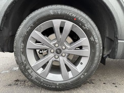New 2026 Ford Explorer Active w/ Active Comfort Package AWD/4WD image 8