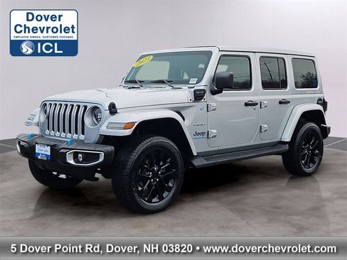 Used 2023 Jeep Wrangler Unlimited Sahara w/ Cold Weather Group image 1