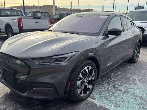 Used 2021 Ford Mustang Mach-E Premium image 6