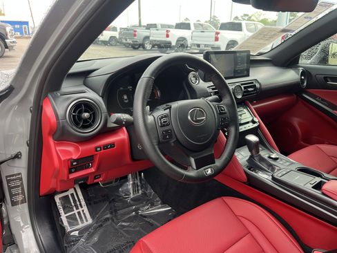 Used 2025 Lexus IS 350 F Sport w/ Navigation Package image 14