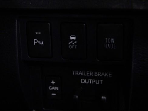 Used 2019 Toyota Tundra SR5 image 28