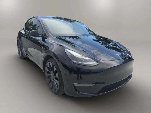 Used 2022 Tesla Model Y Performance AWD/4WD image 11