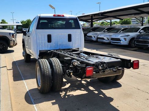 New 2026 GMC Sierra 3500 Pro AWD/4WD image 5