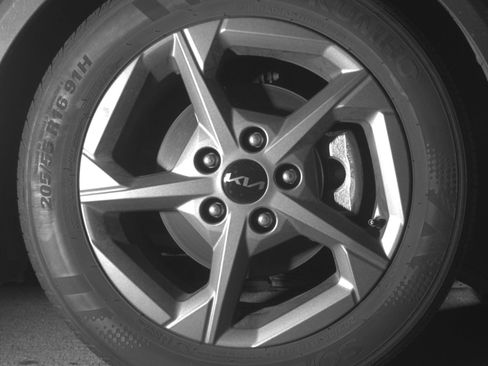 Used 2025 Kia K4 FWD image 16