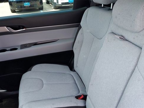 Used 2025 Hyundai Palisade SE image 15
