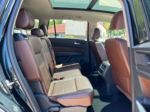 Used 2021 Volkswagen Atlas SE AWD/4WD image 25