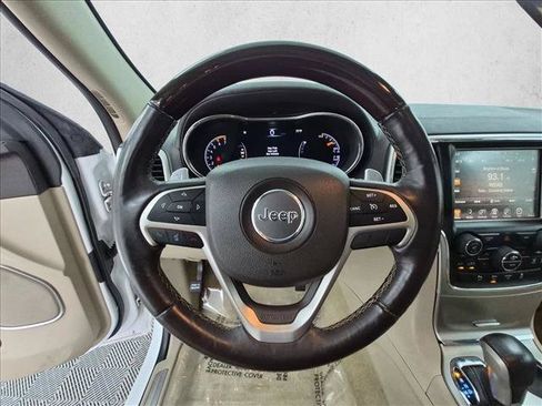 Used 2016 Jeep Grand Cherokee Overland AWD/4WD image 30