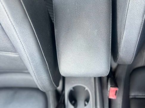 Used 2012 Volkswagen Jetta SE FWD image 23