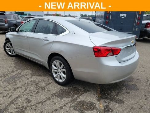 Used 2017 Chevrolet Impala LT w/ Convenience Package FWD image 5