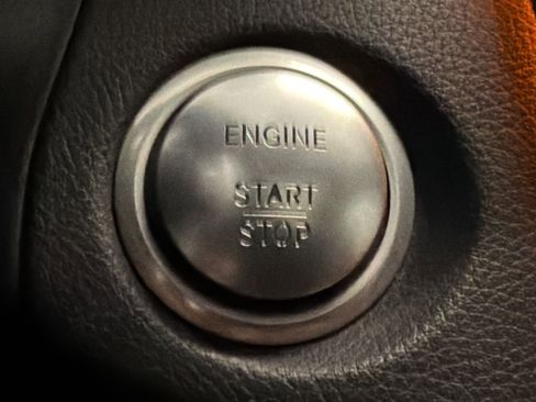 Used 2018 Mercedes-Benz C 43 AMG 4MATIC Sedan image 23