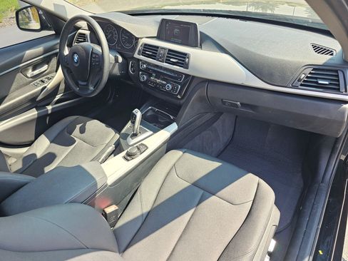 Used 2018 BMW 320i xDrive Sedan AWD/4WD image 11