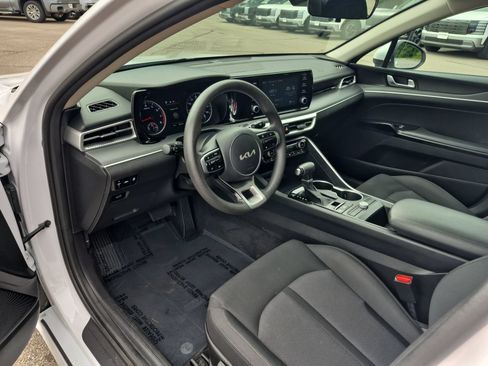 Used 2022 Kia K5 LXS FWD image 11