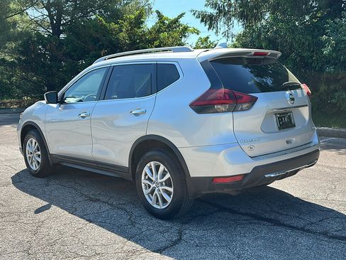 Certified 2018 Nissan Rogue SV w/ Premium Package AWD/4WD image 7