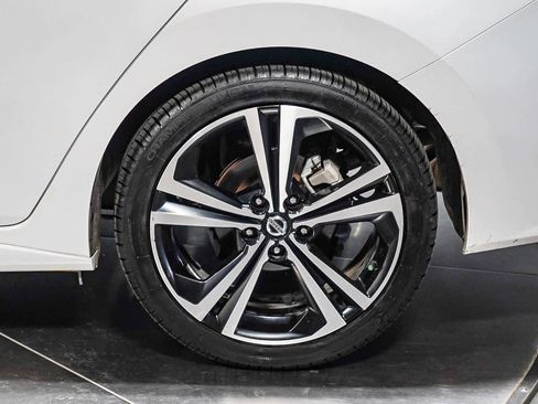 Used 2021 Nissan Sentra SR image 13