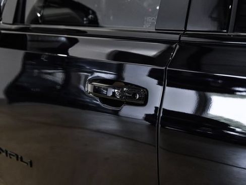 Used 2026 GMC Yukon Denali w/ Sun & Power Step Package AWD/4WD image 37