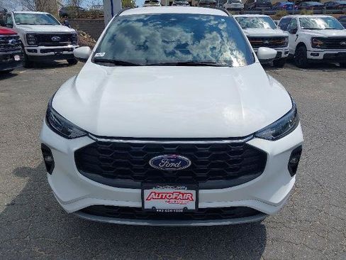 Certified 2023 Ford Escape ST-Line Select w/ Tech Pack #2 AWD/4WD image 3