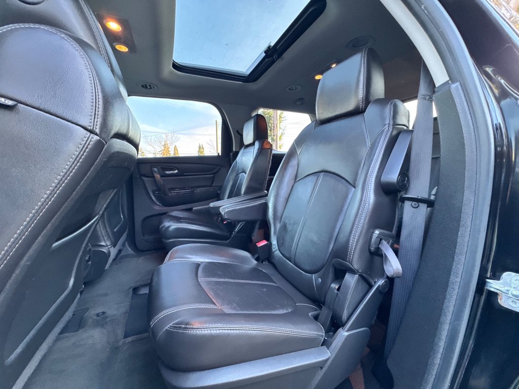 Used 2017 GMC Acadia Limited SLT AWD/4WD image 9