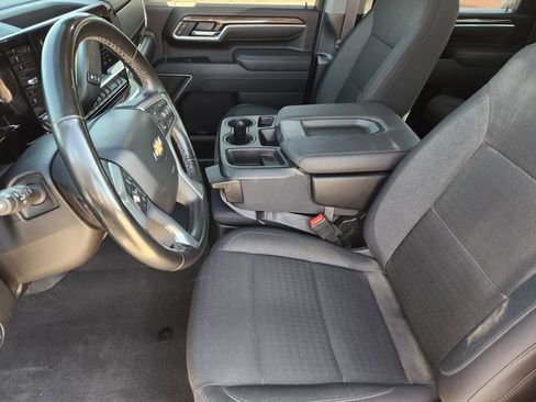 Used 2025 Chevrolet Silverado 2500 LT w/ Convenience Package image 20