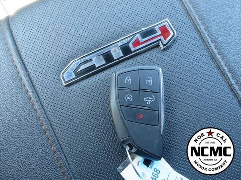 Used 2025 GMC Sierra 2500 AT4 AWD/4WD image 30