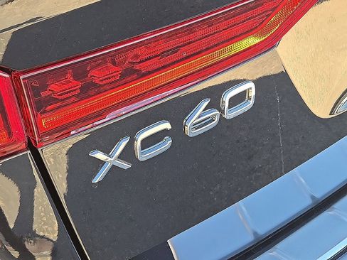 New 2026 Volvo XC60 B5 Plus w/ Protection Package Premier image 11