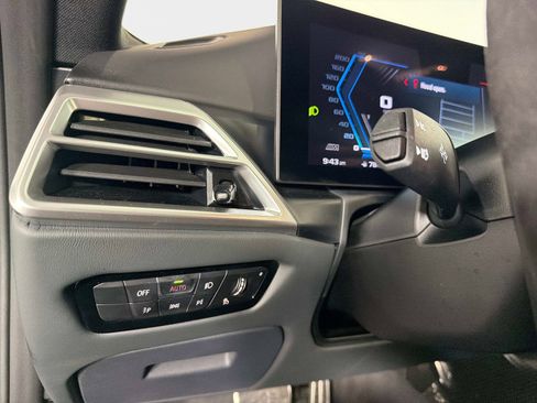Used 2025 BMW M4 CS AWD/4WD image 38