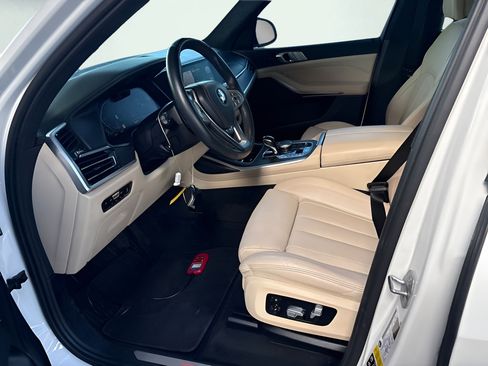 Used 2022 BMW X7 xDrive40i AWD/4WD image 5