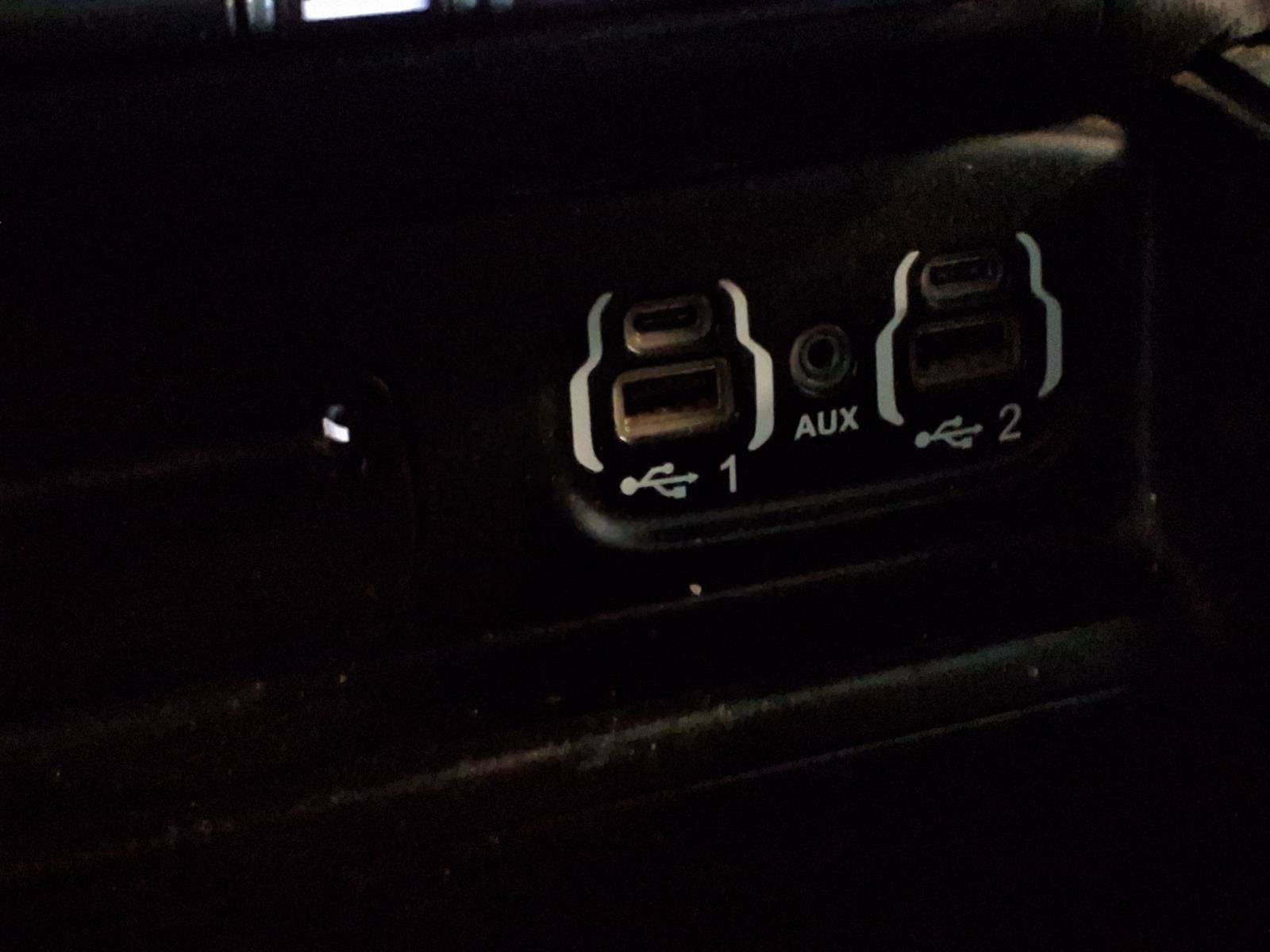 Used 2019 RAM 1500 4x4 Crew Cab image 21