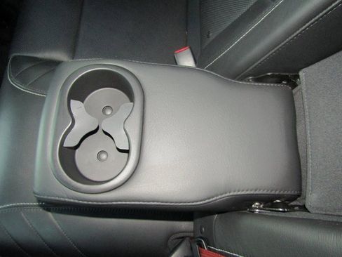 Used 2016 Dodge Challenger SRT Hellcat image 26