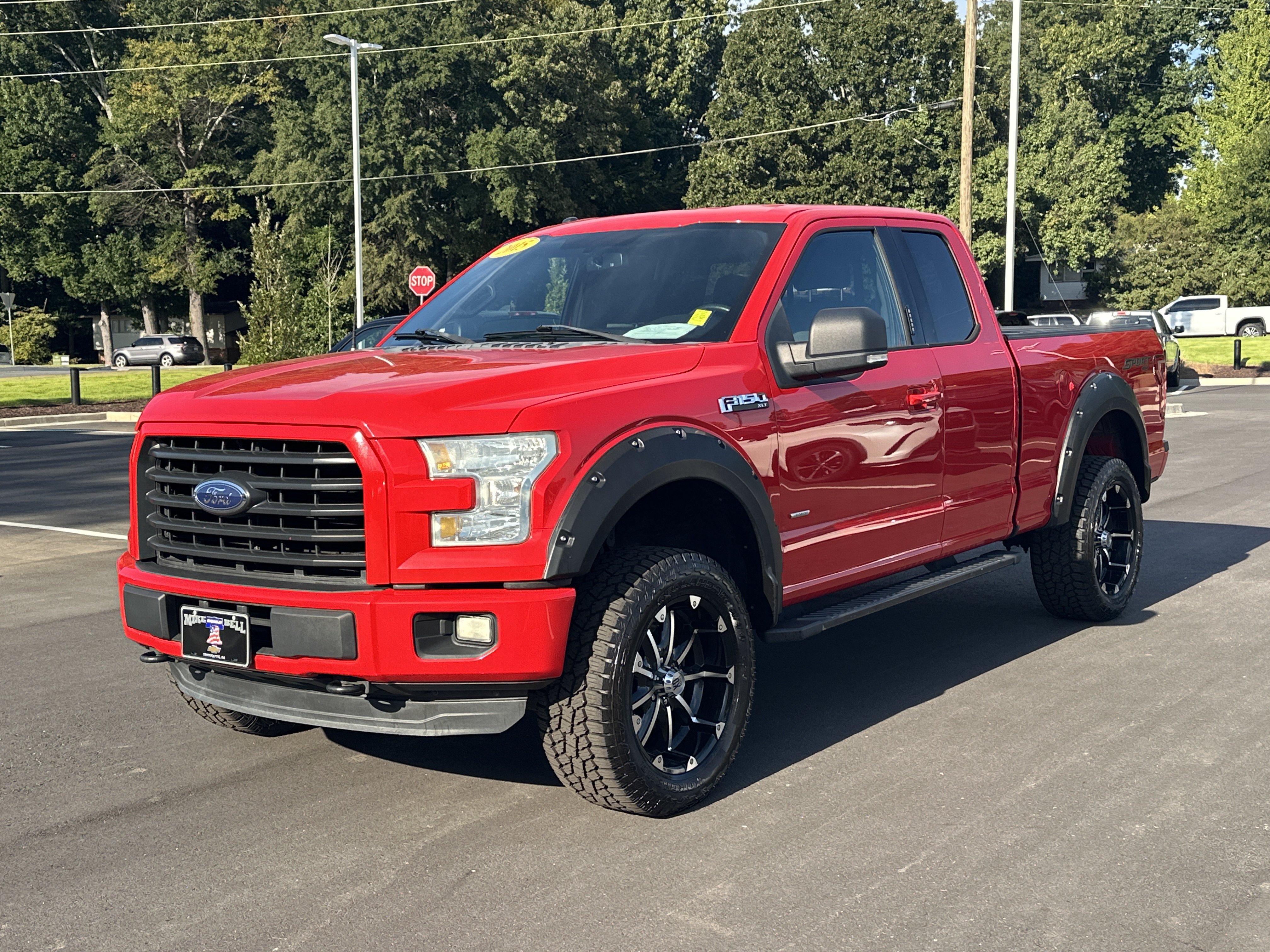 Used 2015 Ford F150 XLT w/ Equipment Group 302A Luxury AWD/4WD image 4