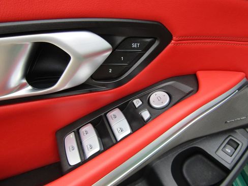 Used 2025 BMW M3 w/ M Carbon Exterior Package RWD image 40
