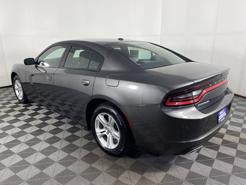 Used 2020 Dodge Charger SXT RWD image 8