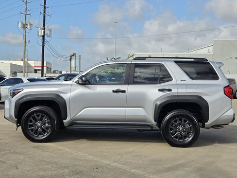 Used 2025 Toyota 4Runner SR5 RWD image 6
