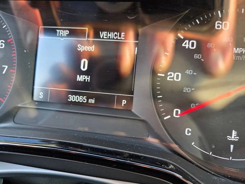 Used 2025 Chevrolet Trax LS FWD image 5