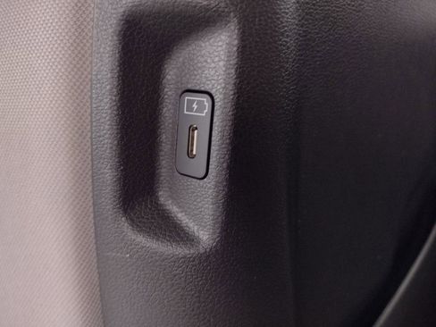 Used 2025 Hyundai Santa Fe SE image 37