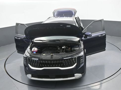 Used 2025 Kia Carnival image 75