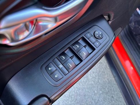 Used 2021 Jeep Cherokee Trailhawk w/ Comfort/Convenience Group image 15