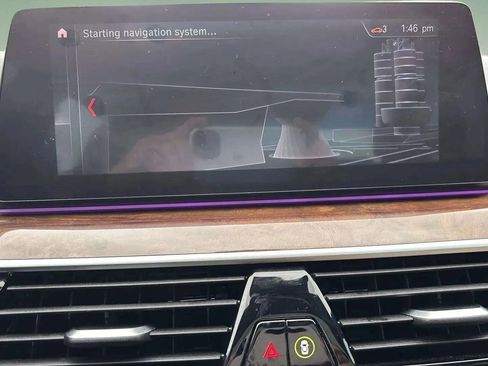 Used 2019 BMW 530i w/ Convenience Package image 47