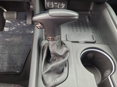 Used 2025 Dodge Durango GT image 25