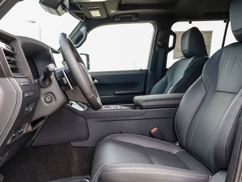 New 2026 Lexus GX 550 AWD/4WD image 18