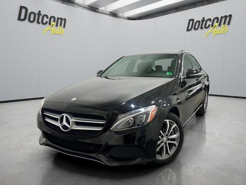Used 2015 Mercedes-Benz C 300 4MATIC Sedan image 2