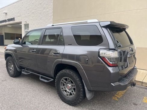 Used 2016 Toyota 4Runner SR5 Premium image 6