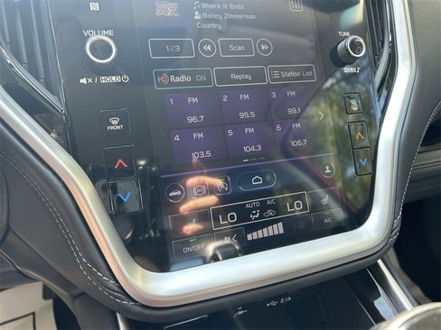 Used 2020 Subaru Legacy Limited image 21