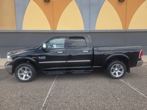 Used 2015 RAM 1500 Laramie w/ Convenience Group AWD/4WD image 2