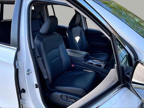 Used 2024 Honda Ridgeline RTL image 21