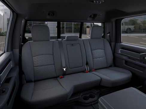 New 2025 RAM 2500 Big Horn AWD/4WD image 15