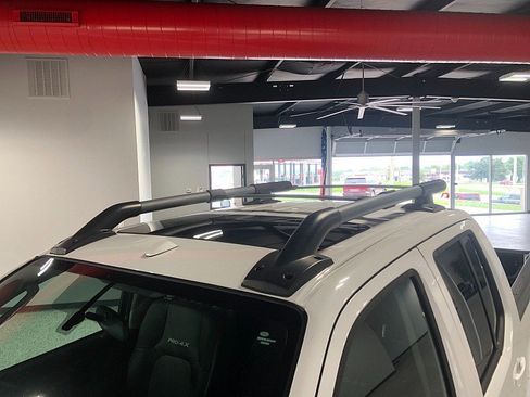 Used 2010 Nissan Frontier PRO-4X w/ Pro-4x Value Truck Pkg AWD/4WD image 24