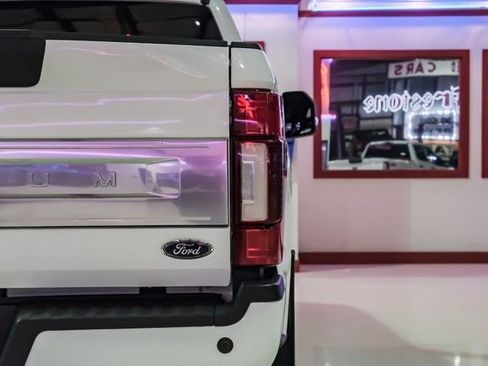 Used 2021 Ford F350 Platinum image 37