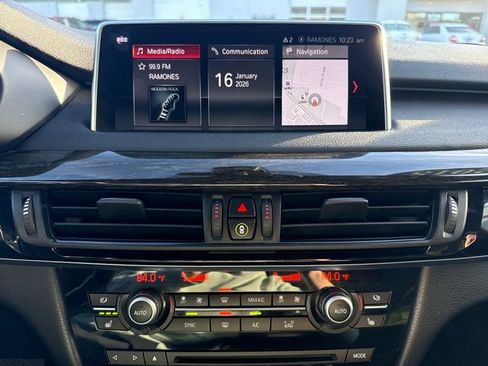 Used 2018 BMW X5 xDrive40e image 26